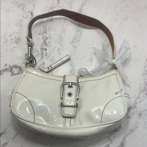 Coach Y2K  White Demi buckle mini shoulder bag - Picture 1 of 4